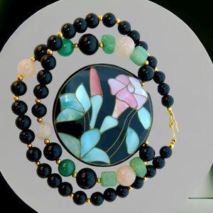 Mother Pearl Inlay Necklace w/Quartz